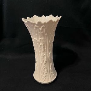Lenox 8” Woodland Vase